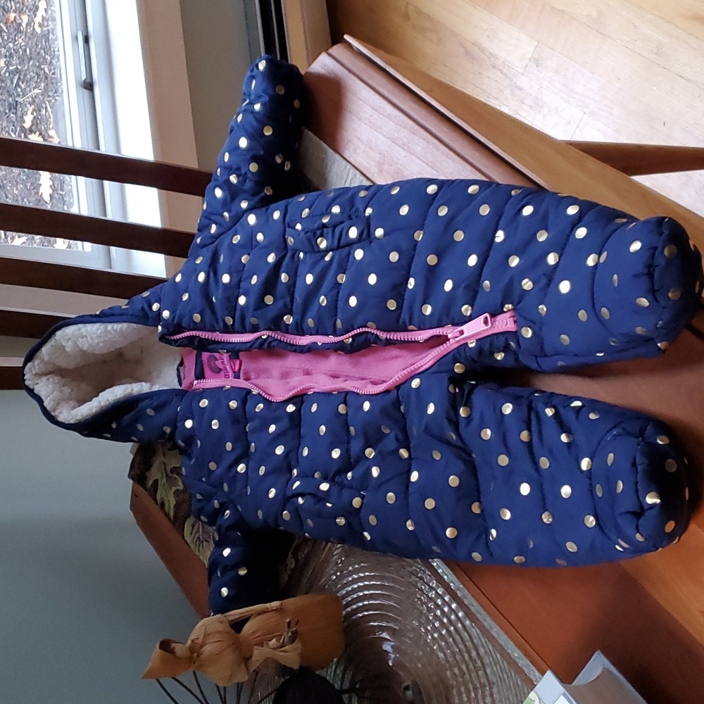 Snowsuit 6-9mo